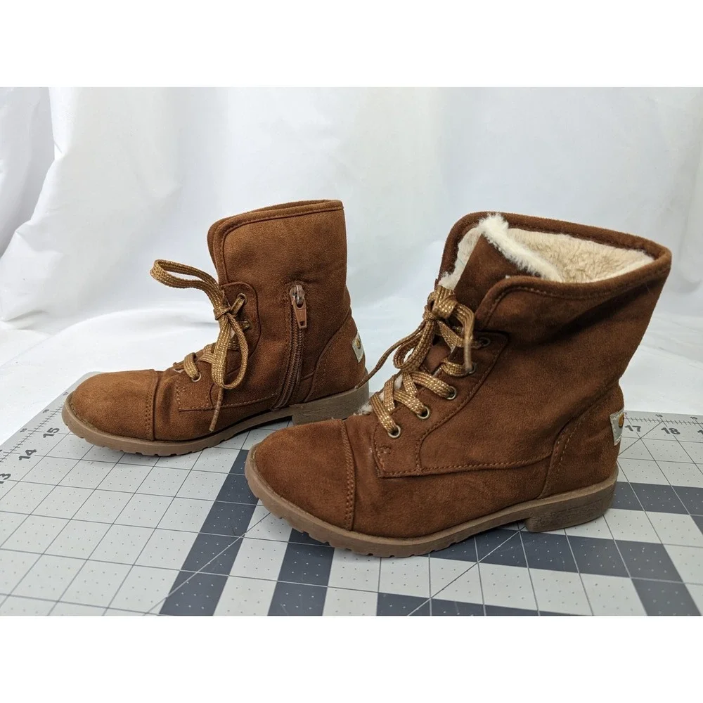 Makalu California‎ Kids Boots Sz 1
